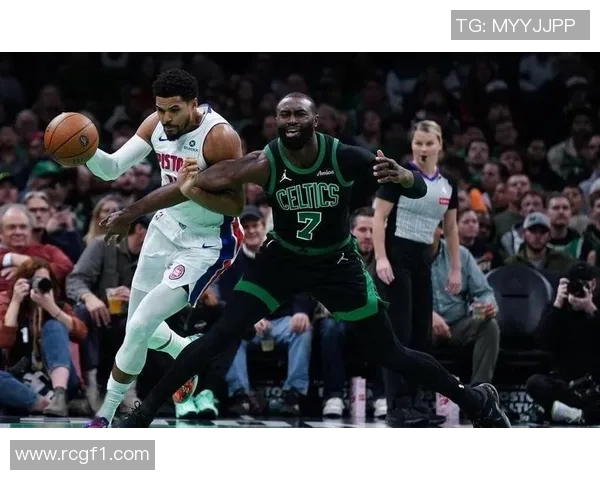 康宁汉姆末节狂砍9分主帅称其为关键时刻的超巨之选